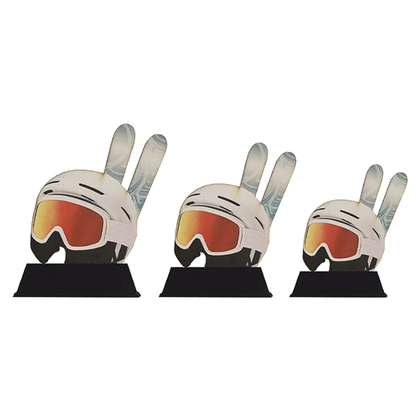 wood trophy Skiing - Image 2